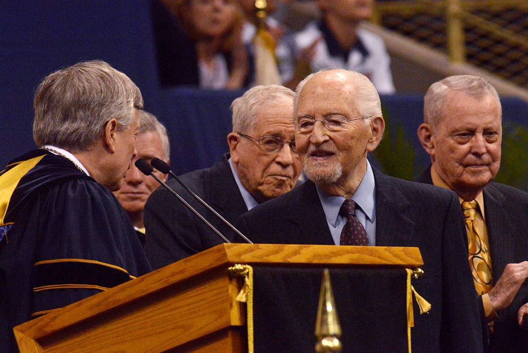 Dr. Bernard Fisher, Who Revolutionized Breast Cancer Treatment, Dies at 101