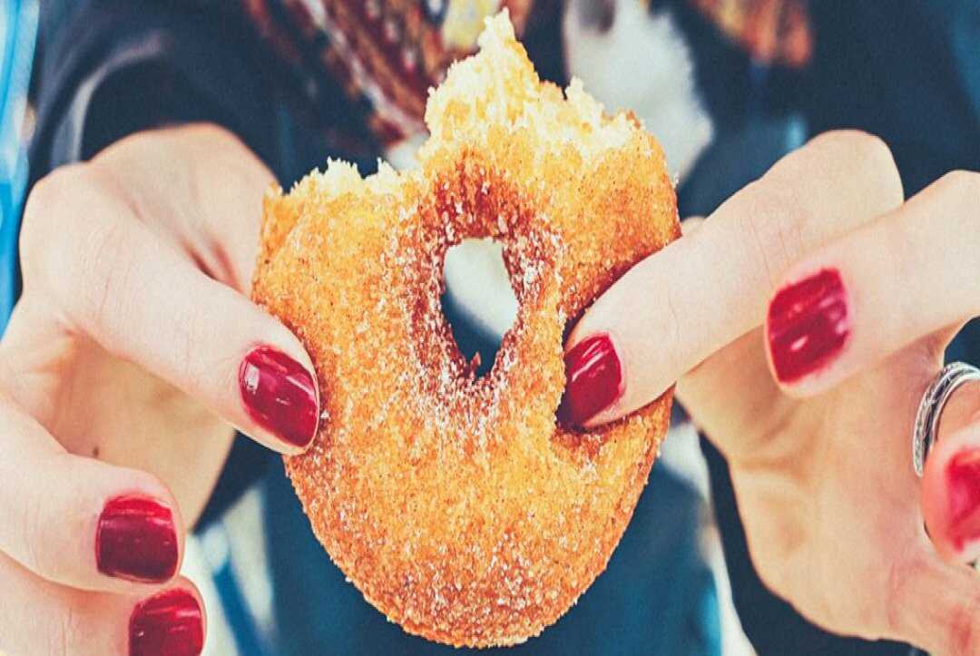 What Eating Too Much Sugar Does to Your Brain