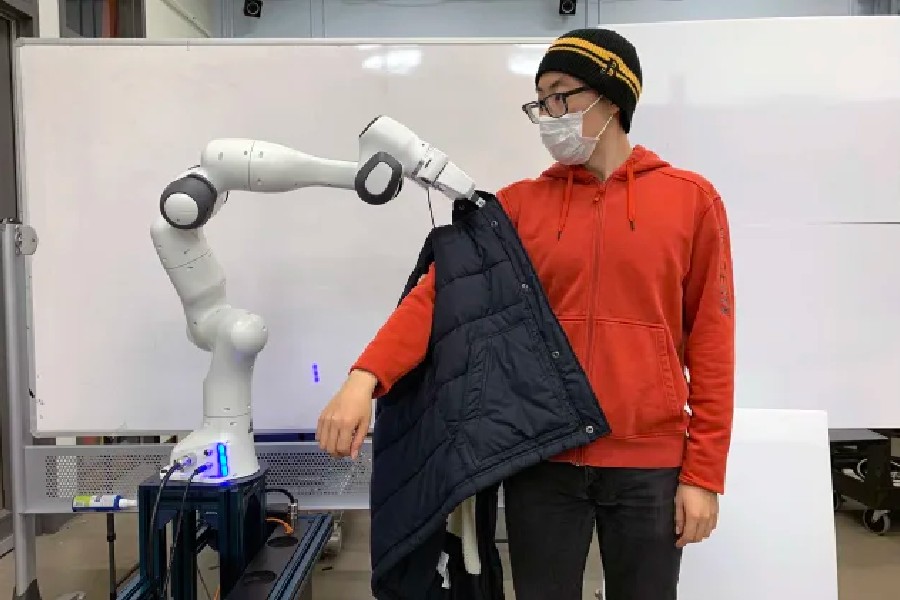 MIT robot to help disabled people dress themselves