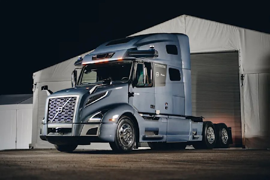 Volvo showcases autonomous semi truck prototype