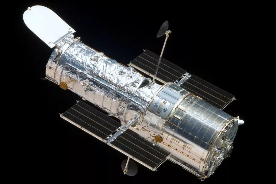 Hubble Space Telescope instruments go in safe mode after glitch