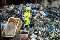 Huge machine deployed to clean up ocean plastic