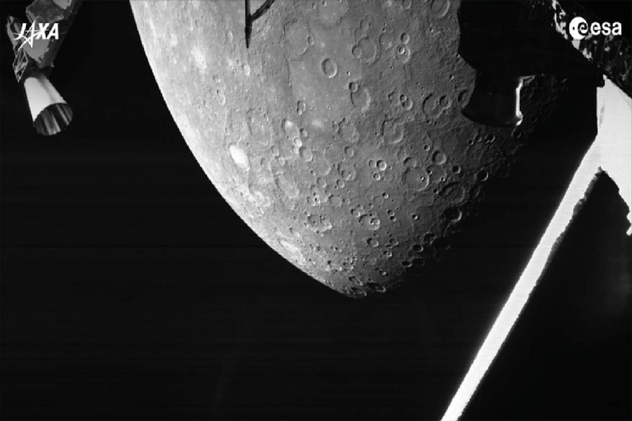 BepiColumbo beams back first image of Mercury