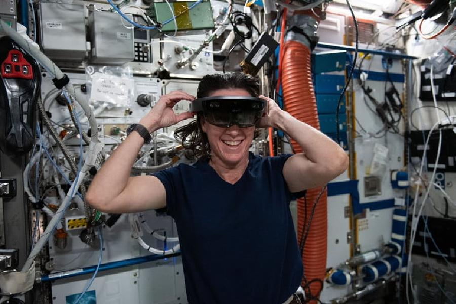 ISS astronauts use AR headset to perform hardware replacement