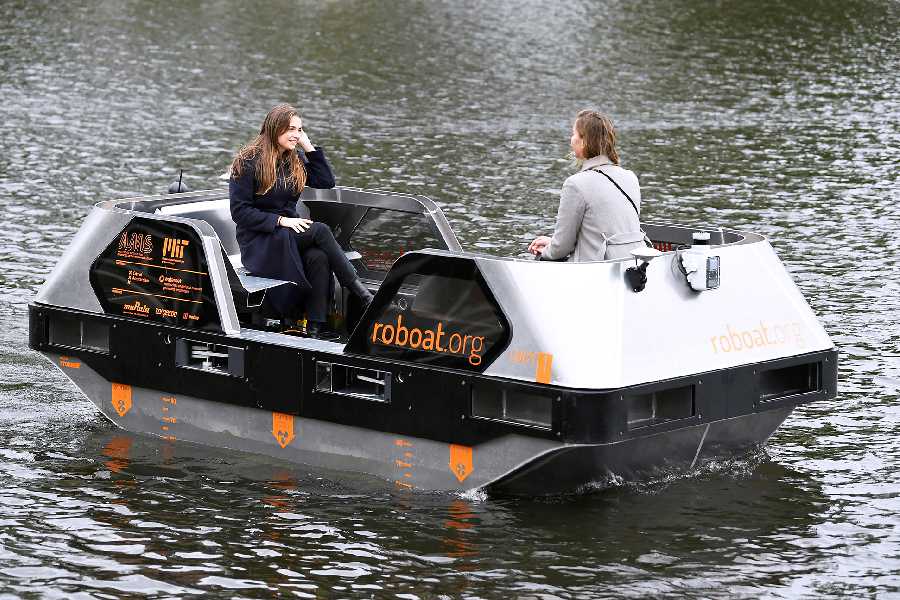 Amsterdam canals might soon get self-driving boats