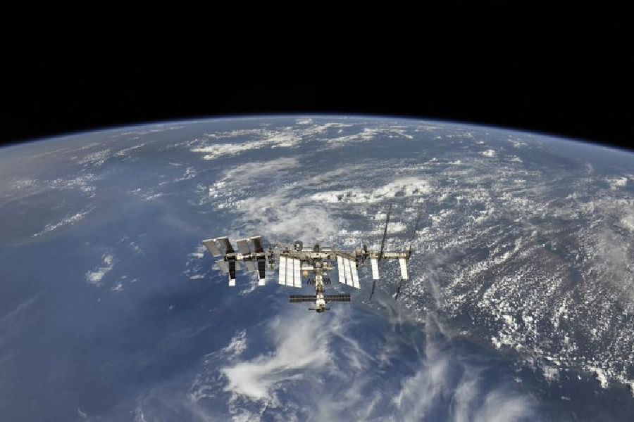 Space debris threatens safety of astronauts aboard ISS