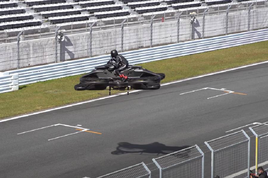 Video shows futuristic hoverbike taking first test flight